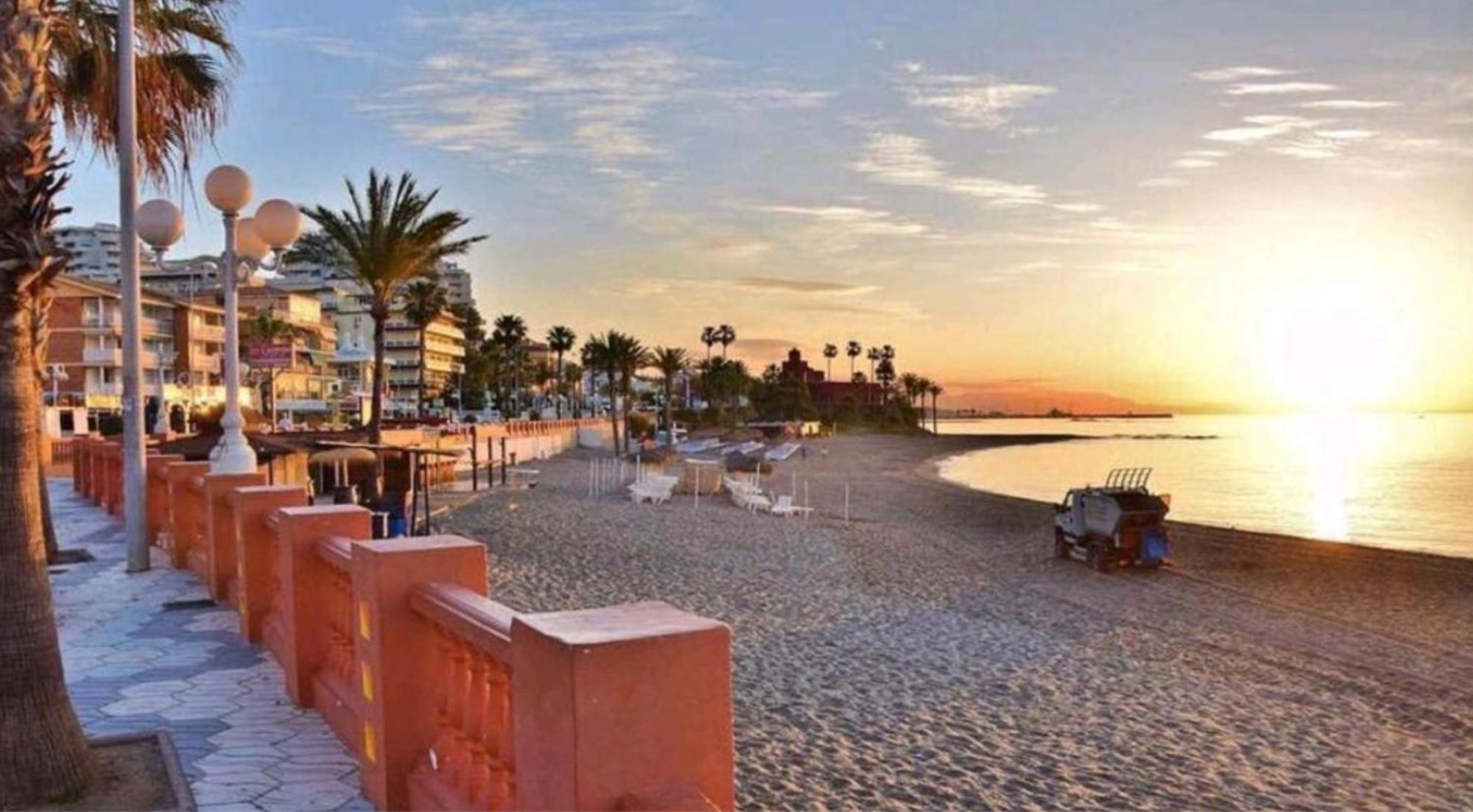 Benalbeach Casa Kito Suite 1ª Linea De Playa Benalmádena Dış mekan fotoğraf